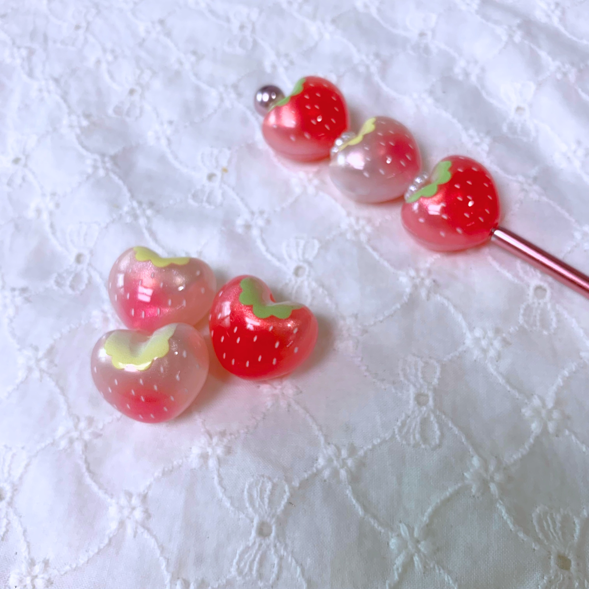 [販売]ハート ストロベリービーズ(デコ用かぎ針可能)