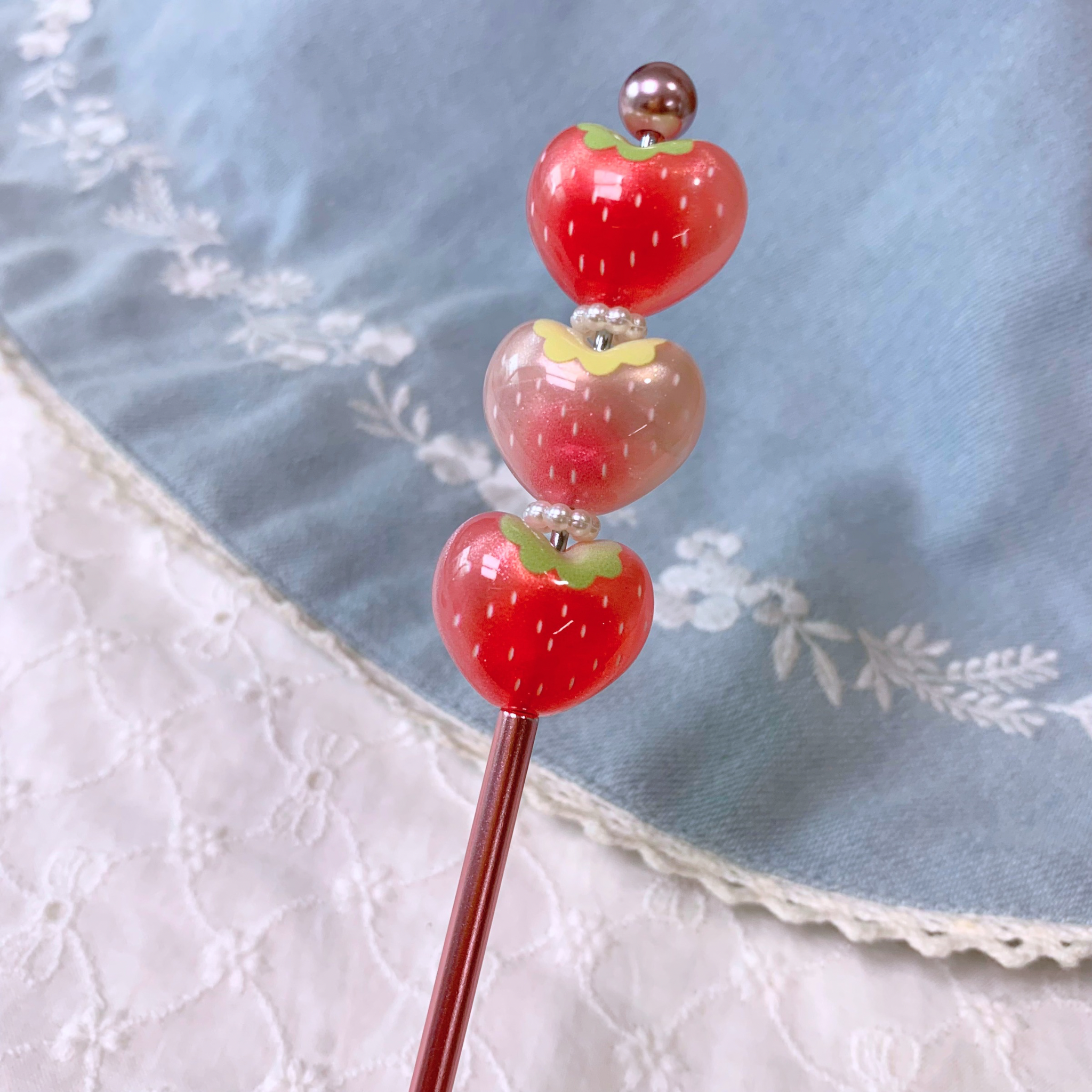 [販売]ハート ストロベリービーズ(デコ用かぎ針可能)